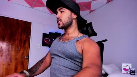 Snapshot of tommy_sccott chatting on January 13, 2025, 3:12 am tommy_sccott online show from January 13, 2025, 3:12 am