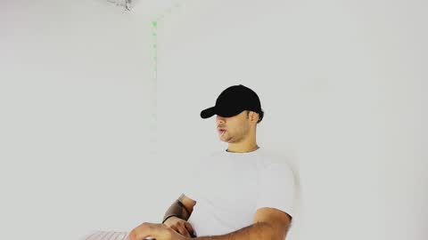 Snapshot of tommy_sccott chatting on September 25, 2025, 11:30 pm tommy_sccott online show from September 25, 2025, 11:30 pm