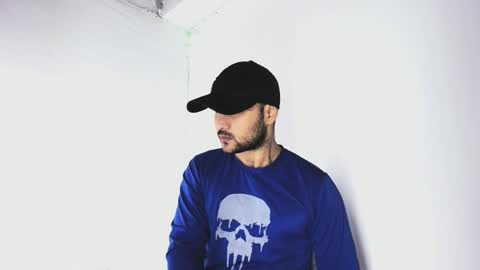 Snapshot of tommy_sccott chatting on October 12, 2025, 10:20 pm tommy_sccott online show from October 12, 2025, 10:20 pm