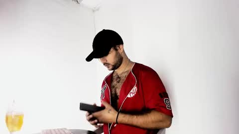 Snapshot of tommy_sccott chatting on October 17, 2025, 10:23 pm tommy_sccott online show from October 17, 2025, 10:23 pm