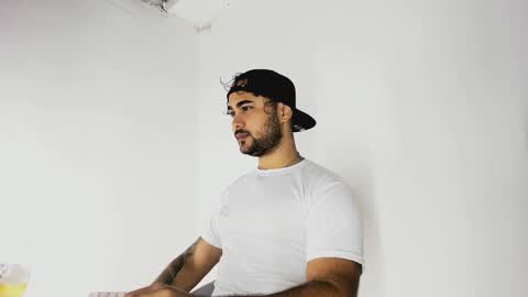 Snapshot of tommy_sccott chatting on October 22, 2025, 11:04 pm tommy_sccott online show from October 22, 2025, 11:04 pm