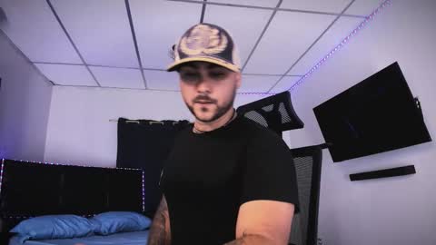 Snapshot of tommy_sccott chatting on January 31, 2026, 11:47 pm tommy_sccott online show from January 31, 2026, 11:47 pm