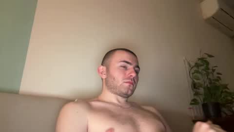 tommyflash_tut online show from February 10, 2025, 8:42 pm