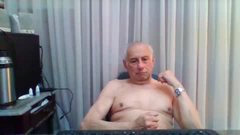 Snapshot of tommylecock chatting on September 30, 2025, 12:43 pm tommylecock online show from September 30, 2025, 12:43 pm