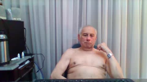 Snapshot of tommylecock chatting on October 8, 2025, 2:58 pm tommylecock online show from October 8, 2025, 2:58 pm