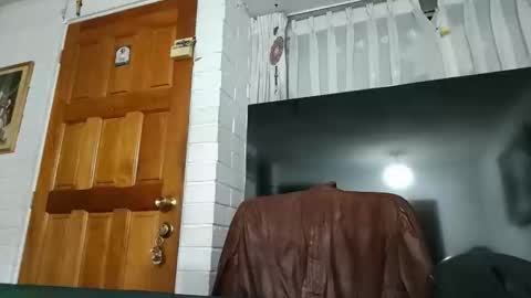 Snapshot of tommypv20 chatting on December 15, 2025, 6:50 am Tommy online show from December 15, 2025, 6:50 am