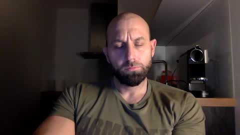 Snapshot of tommyx01 chatting on January 5, 2025, 9:03 pm Thomas Fit online show from January 5, 2025, 9:03 pm