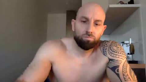 Snapshot of tommyx01 chatting on January 9, 2025, 11:25 am Thomas Fit online show from January 9, 2025, 11:25 am