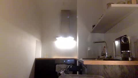 Snapshot of tommyx01 chatting on January 30, 2025, 8:31 pm Thomas Fit online show from January 30, 2025, 8:31 pm