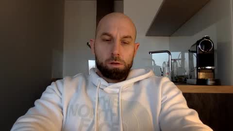 Snapshot of tommyx01 chatting on February 4, 2025, 7:51 am Thomas Fit online show from February 4, 2025, 7:51 am