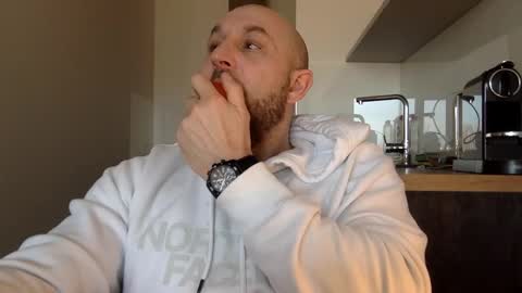 Snapshot of tommyx01 chatting on February 4, 2025, 10:54 am Thomas Fit online show from February 4, 2025, 10:54 am