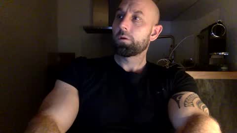 Snapshot of tommyx01 chatting on February 4, 2025, 8:17 pm Thomas Fit online show from February 4, 2025, 8:17 pm