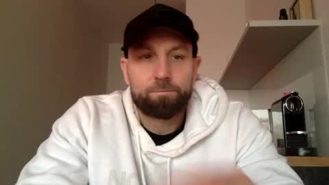 Snapshot of tommyx01 chatting on February 11, 2025, 6:51 am Thomas Fit online show from February 11, 2025, 6:51 am