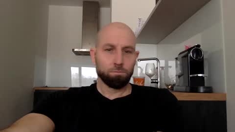 Snapshot of tommyx01 chatting on February 14, 2025, 9:45 am Thomas Fit online show from February 14, 2025, 9:45 am