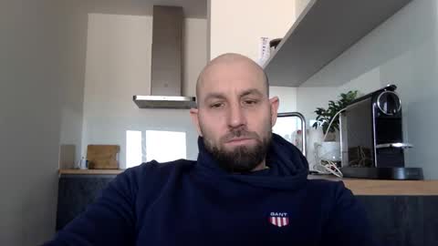 Snapshot of tommyx01 chatting on February 18, 2025, 7:32 am Thomas Fit online show from February 18, 2025, 7:32 am