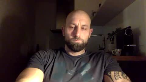 Snapshot of tommyx01 chatting on February 18, 2025, 9:20 pm Thomas Fit online show from February 18, 2025, 9:20 pm