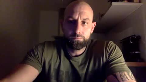 Snapshot of tommyx01 chatting on February 26, 2025, 10:42 pm Thomas Fit online show from February 26, 2025, 10:42 pm