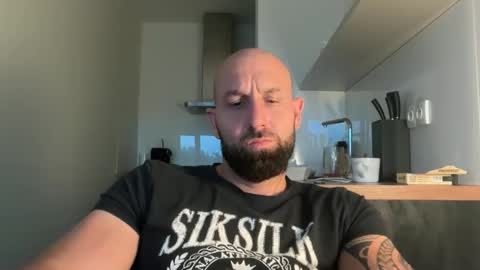 Snapshot of tommyx01 chatting on September 10, 2025, 4:29 pm Thomas Fit online show from September 10, 2025, 4:29 pm