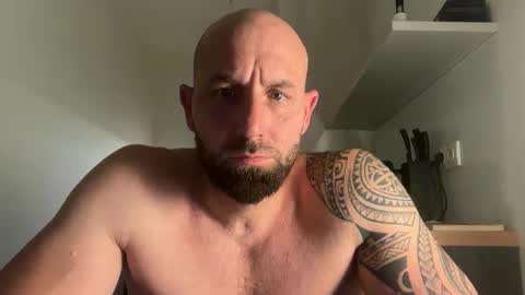 Snapshot of tommyx01 chatting on September 18, 2025, 8:00 pm Thomas Fit online show from September 18, 2025, 8:00 pm