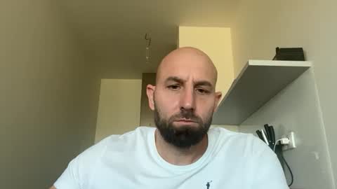 Snapshot of tommyx01 chatting on September 21, 2025, 9:11 am Thomas Fit online show from September 21, 2025, 9:11 am