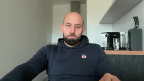 Snapshot of tommyx01 chatting on September 25, 2025, 8:51 am Thomas Fit online show from September 25, 2025, 8:51 am