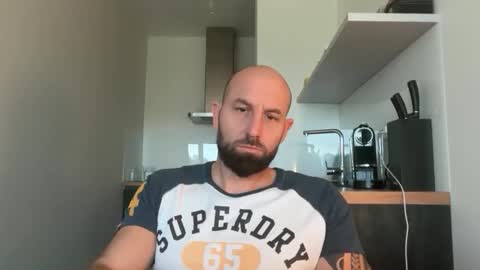 Snapshot of tommyx01 chatting on September 26, 2025, 11:14 am Thomas Fit online show from September 26, 2025, 11:14 am