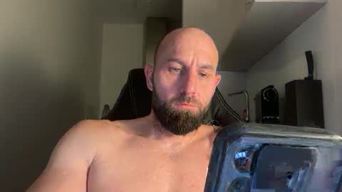 Snapshot of tommyx01 chatting on October 2, 2025, 5:53 pm Thomas Fit online show from October 2, 2025, 5:53 pm