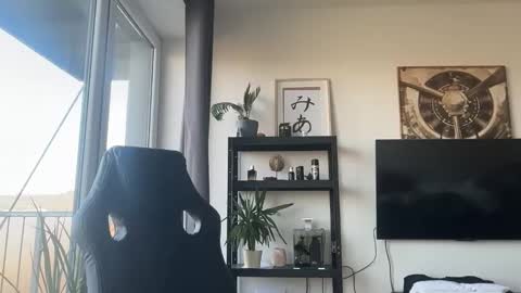 Snapshot of tommyx01 chatting on November 7, 2025, 8:58 am Thomas Fit online show from November 7, 2025, 8:58 am