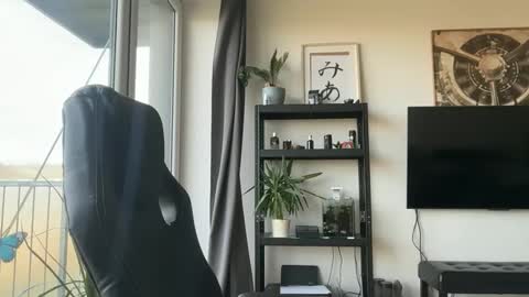 Snapshot of tommyx01 chatting on November 14, 2025, 9:41 am Thomas Fit online show from November 14, 2025, 9:41 am