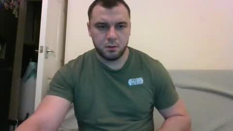 tommyy19901 online show from December 5, 2024, 9:28 pm