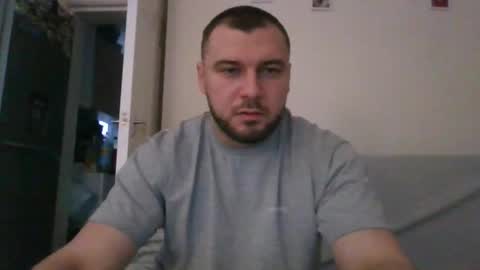 tommyy19901 online show from December 25, 2024, 3:49 pm