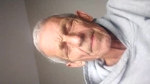 tompeters785222 online show from October 23, 2025, 2:22 am