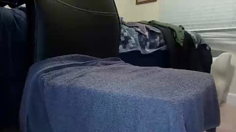 Snapshot of tomt64387741 chatting on November 3, 2025, 2:02 am Thomas online show from November 3, 2025, 2:02 am