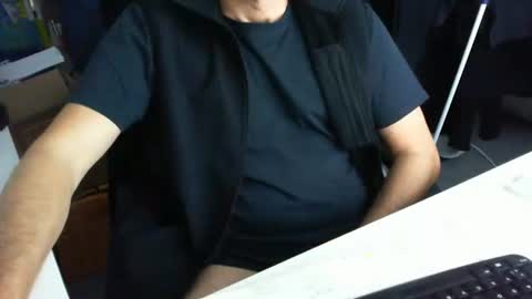 Snapshot of tomtom02029 chatting on November 24, 2025, 10:04 am Tom online show from November 24, 2025, 10:04 am