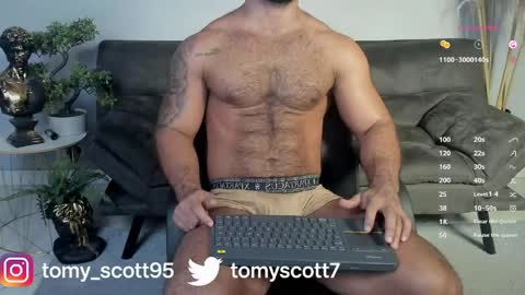 tomy_scott6 online show from April 15, 2026, 9:59 pm