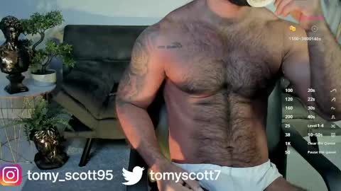 tomy_scott6 online show from April 16, 2026, 11:22 am