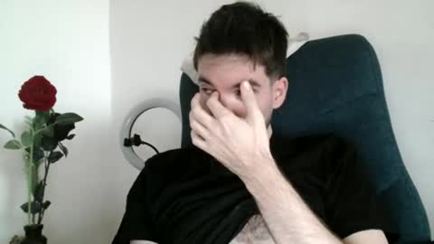 Onlyfans - Tomylind keep you in touch there online show from January 11, 2026, 9:14 am