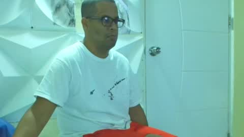 Antonio online show from February 15, 2025, 12:43 pm