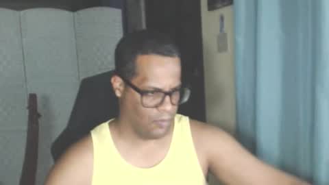 Snapshot of toni2814 chatting on May 1, 2026, 2:49 am Antonio online show from May 1, 2026, 2:49 am