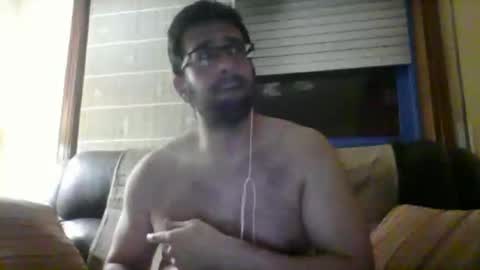 toni640128 online show from April 17, 2026, 12:46 am