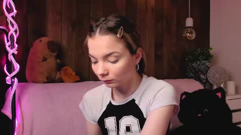 Melissa online show from June 30, 2026, 8:43 pm