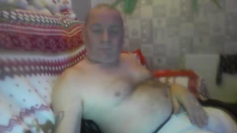 Snapshot of tony14712 chatting on December 16, 2024, 12:15 am tony14712 online show from December 16, 2024, 12:15 am