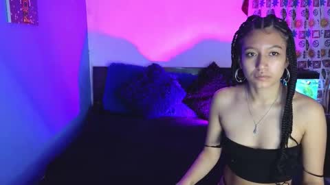 Sophia  Tony online show from October 31, 2025, 11:33 am