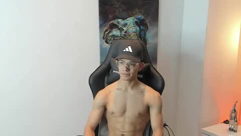 tony_petrov online show from September 30, 2025, 9:58 am