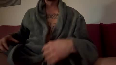 tonystrawberry online show from November 27, 2025, 5:48 pm