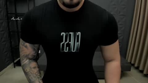 TonyWilcox online show from October 21, 2025, 4:46 am