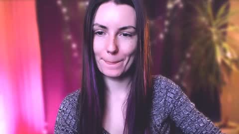 Elizabeth online show from January 4, 2025, 8:27 pm