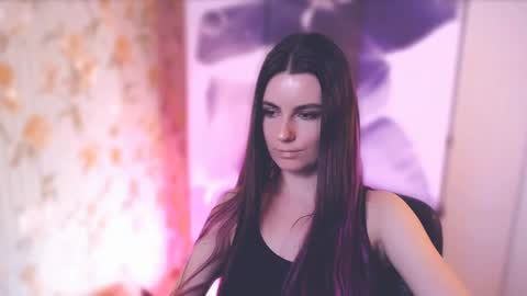 Elizabeth online show from February 25, 2025, 1:50 pm