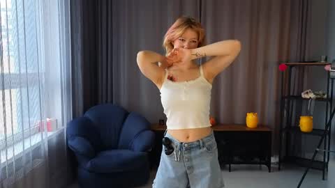 Hey hey Im Megan Pvt open. Im very glad to see you here online show from April 9, 2026, 8:20 am