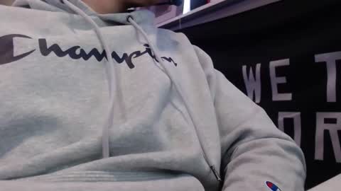 Snapshot of toolitdick chatting on November 25, 2025, 7:58 pm toolitdick online show from November 25, 2025, 7:58 pm